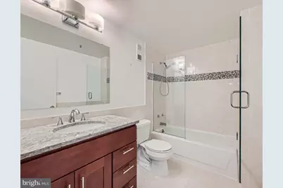 250 President Street #404, Baltimore, MD 21202 - Photo 10
