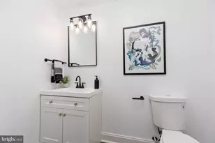 535 Robert St, Baltimore, MD 21217 - Photo 8