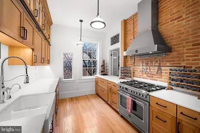 16 W Read Street, Baltimore, MD 21201 - Photo 18