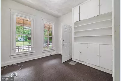 2218 Roslyn, Baltimore, MD 21216 - Photo 16
