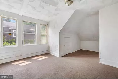 2218 Roslyn, Baltimore, MD 21216 - Photo 12