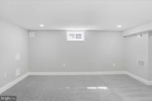 1300 Pentridge Rd, Baltimore, MD 21239 - Photo 12