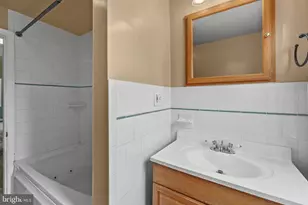 2827 Fleetwood Ave, Baltimore, MD 21214 - Photo 16