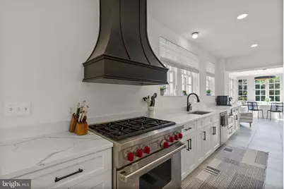 203 E Highfield Road, Baltimore, MD 21218 - Photo 10