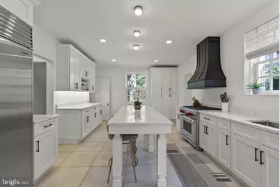 203 E Highfield Road, Baltimore, MD 21218 - Photo 6