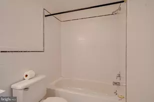 821 S Sharp Street S, Baltimore, MD 21230 - Photo 18