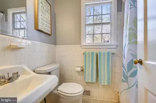 5806 Kenmore Rd, Baltimore, MD 21210 - Photo 16