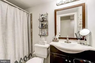 1019 S Streeper St, Baltimore, MD 21224 - Photo 4