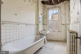 2120 Bolton St, Baltimore, MD 21217 - Photo 20