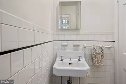 212 Saint Dunstans Road, Baltimore, MD 21212 - Photo 16
