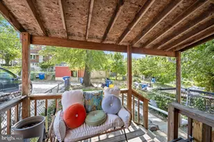 1024 Wedgewood Rd, Baltimore, MD 21229 - Photo 32
