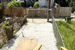 2434 Brentwood, Baltimore, MD 21218 - Photo 14