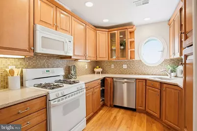 372 Homeland Southway, Baltimore, MD 21212 - Photo 14