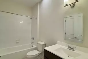 4903 1/2 Hamilton Ave, Baltimore, MD 21206 - Photo 4