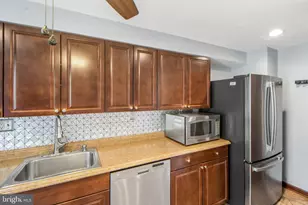 5802 Moores Run Ct, Baltimore, MD 21206 - Photo 14
