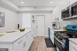 1915 N Bentalou St, Baltimore, MD 21216 - Photo 8