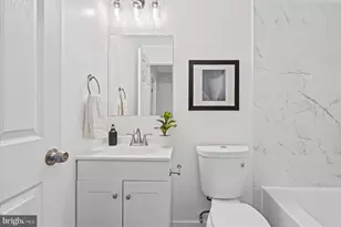 1915 N Bentalou St, Baltimore, MD 21216 - Photo 16