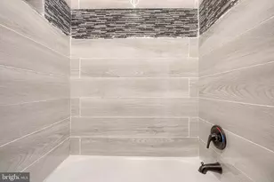 1123 N Carey St, Baltimore, MD 21217 - Photo 14