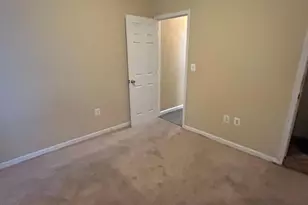 1215 N Caroline St, Baltimore, MD 21213 - Photo 22