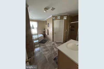 1215 N Caroline Street, Baltimore, MD 21213 - Photo 28