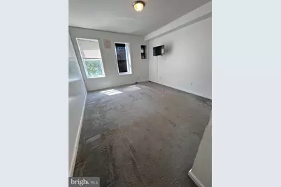 1215 N Caroline Street, Baltimore, MD 21213 - Photo 12