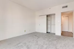 250 President St, Baltimore, MD 21202 - Photo 16