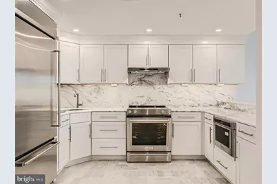 250 President Street #211, Baltimore, MD 21202 - Photo 16