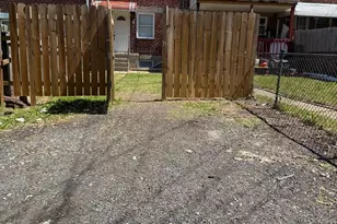 1626 Inverness Ave, Baltimore, MD 21230 - Photo 4