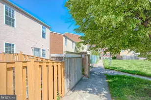 819 Aisquith St, Baltimore, MD 21202 - Photo 14