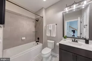 917 Grundy St, Baltimore, MD 21224 - Photo 8