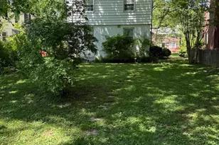 323 Broadmoor Rd, Baltimore, MD 21212 - Photo 2