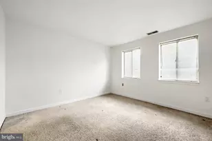 140 W Barre St, Baltimore, MD 21201 - Photo 14