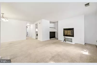 140 W Barre Street, Baltimore, MD 21201 - Photo 6