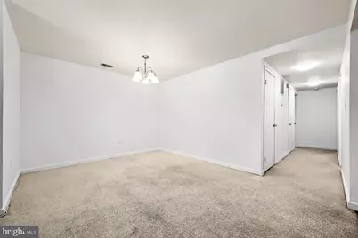 140 W Barre Street, Baltimore, MD 21201 - Photo 12