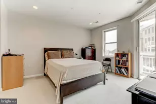 23 Pierside Dr, Baltimore, MD 21230 - Photo 18