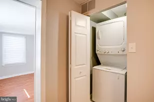 528 Holtzman Ct, Baltimore, MD 21231 - Photo 22