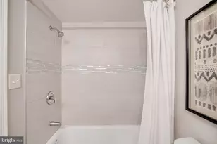 528 Holtzman Ct, Baltimore, MD 21231 - Photo 20