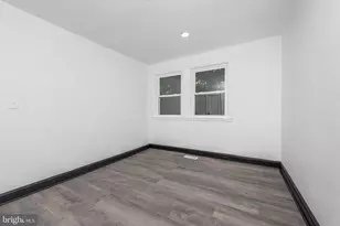 2727 Ellicott Dr, Baltimore, MD 21216 - Photo 10