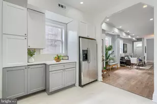 427 E 27th St, Baltimore, MD 21218 - Photo 12