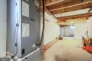 427 E 27th St, Baltimore, MD 21218 - Photo 24