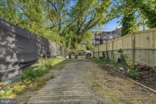 2013 E 31st St, Baltimore, MD 21218 - Photo 24