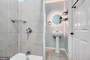 1127 Sargeant St, Baltimore, MD 21223 - Photo 26