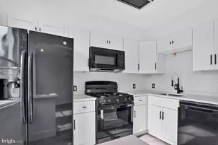 1116 Gleneagle Rd, Baltimore, MD 21239 - Photo 1