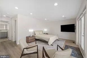 608 Ponte Villas N, Baltimore, MD 21230 - Photo 14
