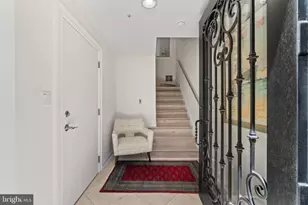 608 Ponte Villas N, Baltimore, MD 21230 - Photo 4