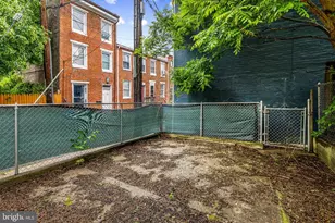 1123 Hollins St, Baltimore, MD 21223 - Photo 38