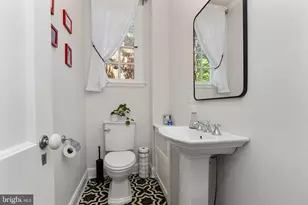 3907 Juniper Rd, Baltimore, MD 21218 - Photo 18