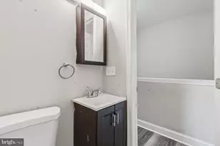 2215 Riggs Ave, Baltimore, MD 21216 - Photo 16