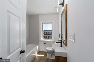 818 Mt Holly St, Baltimore, MD 21229 - Photo 12