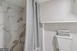 135 N Highland Ave, Baltimore, MD 21224 - Photo 26